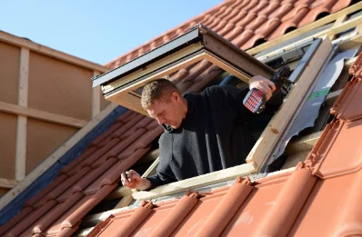 Pose de fenêtres de toit Velux aux Rues-des-Vignes
